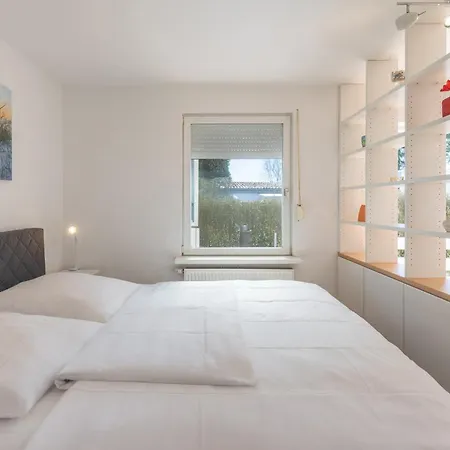 Semesterbostad Bobby *