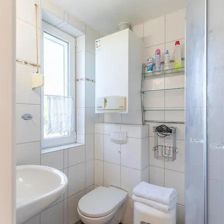 Bobby Semesterbostad