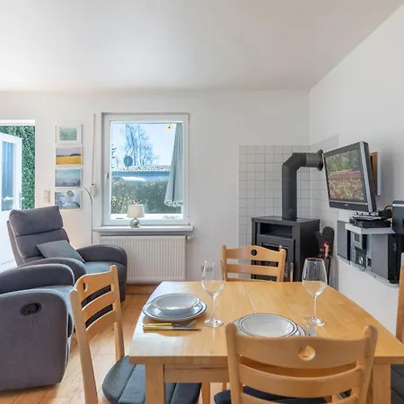 Bobby Holiday home *